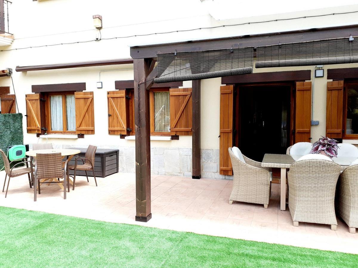 Apartamento Con Jardin Marbles เอซกาไรย์ ภายนอก รูปภาพ