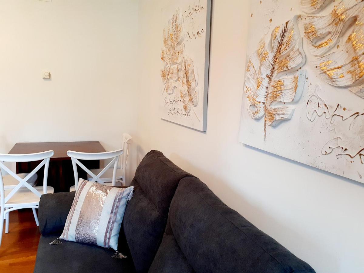 Apartamento Con Jardin Marbles เอซกาไรย์ ภายนอก รูปภาพ