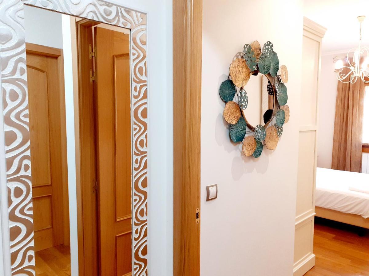 Apartamento Con Jardin Marbles เอซกาไรย์ ภายนอก รูปภาพ